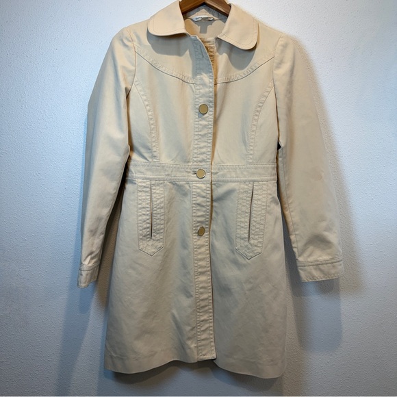 Banana Republic Jackets & Blazers - Banana Republic Classic Trench Coat style in cream/beige.